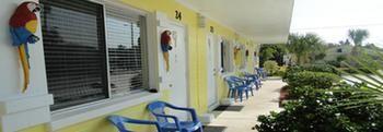 White Sands Beach Resort Holmes Beach Exteriör bild